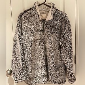 Altar'd state fleece pullover. Size Medium. Like new.
